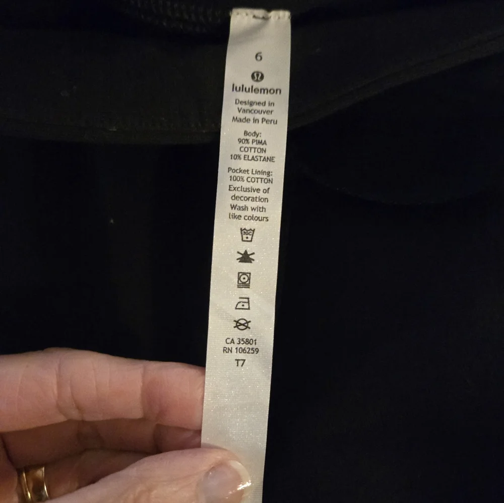 Lululemon Black Jogger Sweatpants Sz 6 - Picture 2 of 5